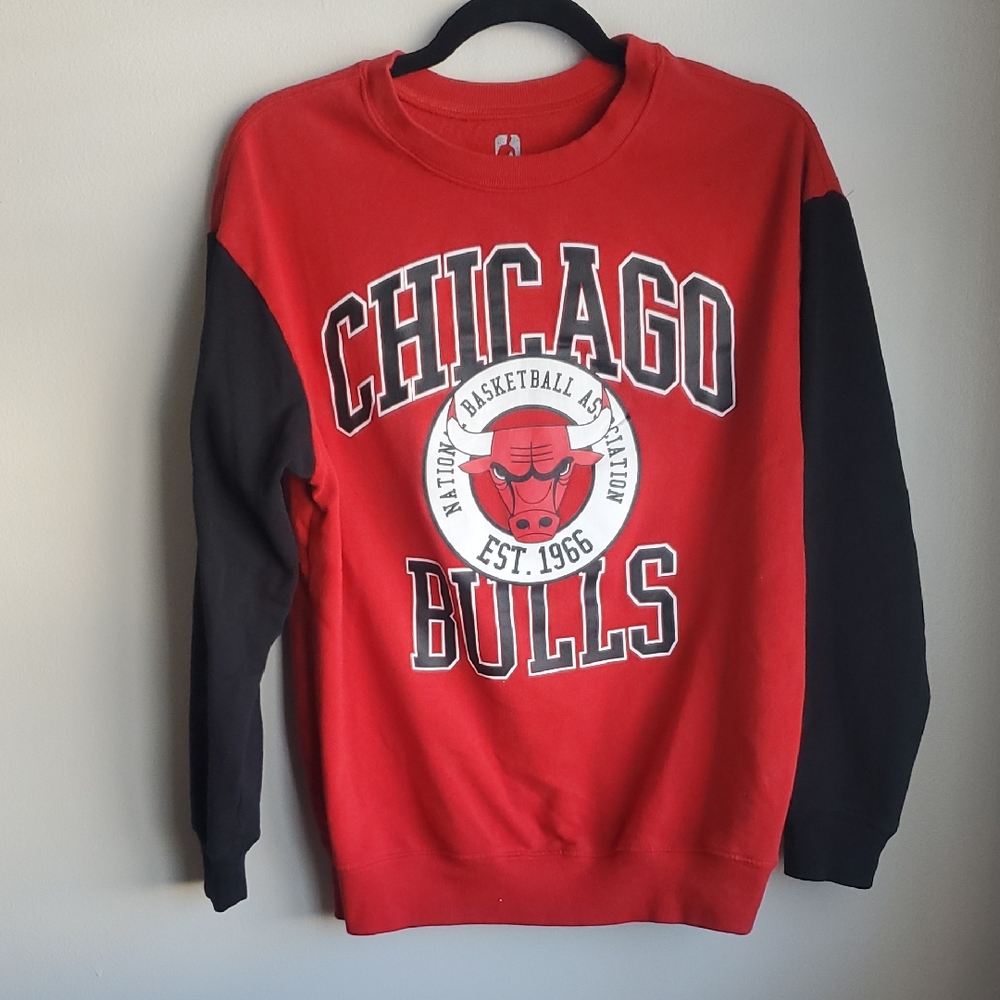 NBA Chicago Bulls Red and Black Crewneck Sweater